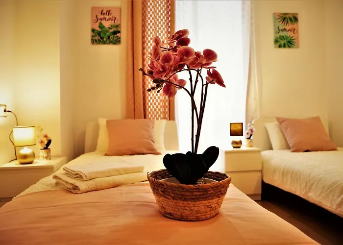 아파트 Penthouse Duplex In A 4 Floors Spanish House -8 Min To Center By Metro *