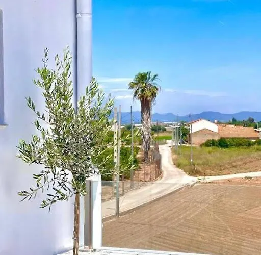 Casa Mediterranea- Les Mil I Nits بيت للعطل