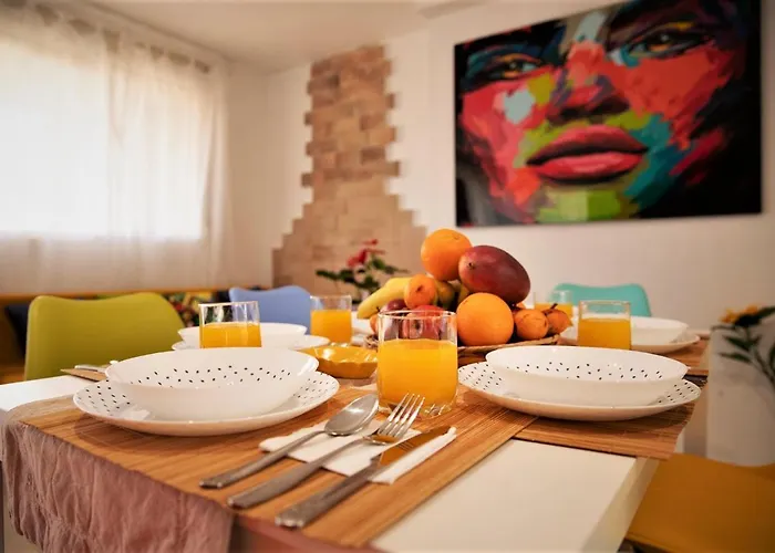 아파트 Penthouse Duplex In A 4 Floors Spanish House -8 Min To Center By Metro