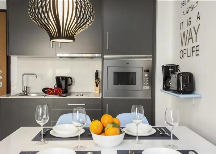 Cozy Flat Near Torres De Serrano Modalidad 11 Noches Minimo O Mas 발렌시아