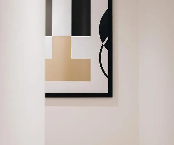 Mate Cosmo - Centre, 3*