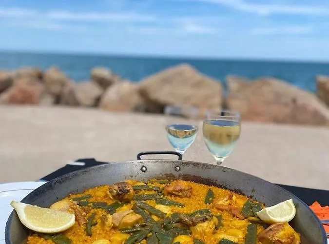 Δωμάτια σε οικογενειακή κατοικία Blue Double Private At Front - En La Playa Piso Compartido