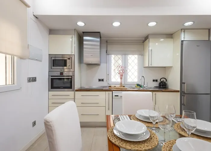 Florit Flats - The Old Town Apartment