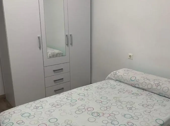 Habitacion Individual Δωμάτια σε οικογενειακή κατοικία *