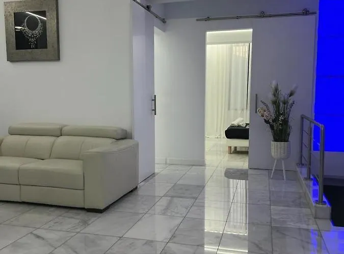 Deluxe House * فالنسيا