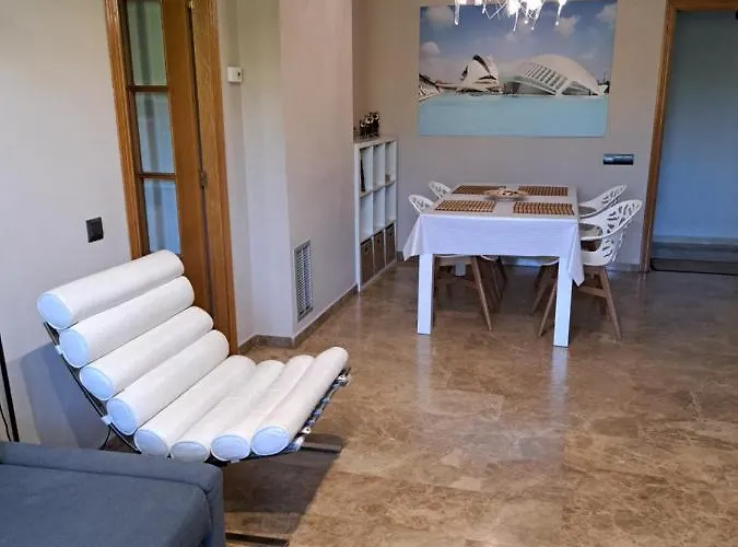 En La Ciudad De Artes Y Ciencias *