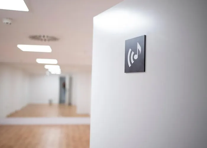 Micampus Avenida Del Puerto - Residencia De Estudiantes * 발렌시아