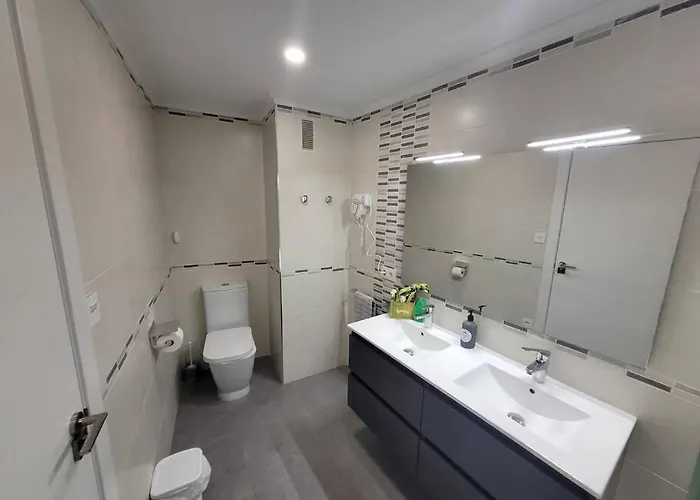 Apartamento Precioso Reformado Con Terraza, 4 Habs *