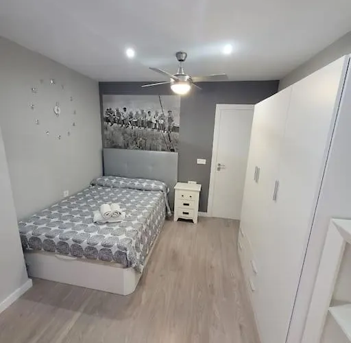 Precioso Reformado Con Terraza, 4 Habs Valencia