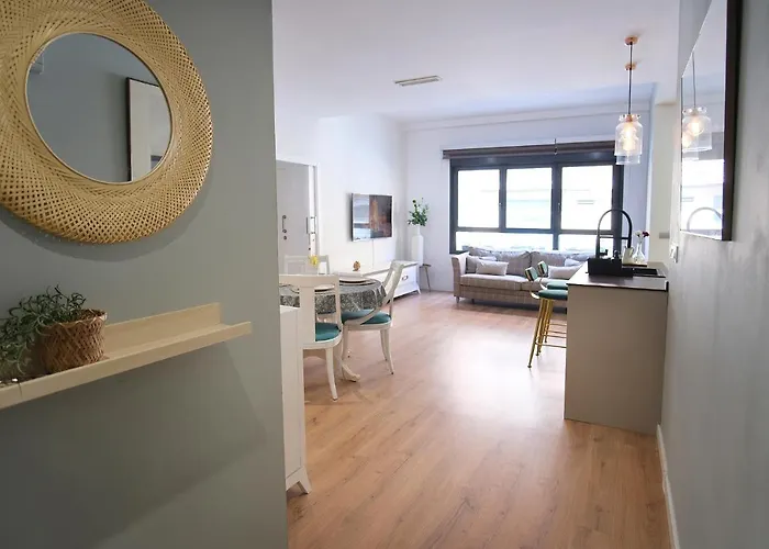 Lujoso Hogar Cerca Del Casco Antiguo De La Ciudad Διαμέρισμα *