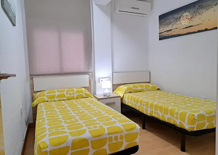 Centrico En Proximo Parada De Metro Angel Guimera * Valencia