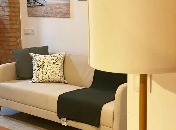 Malvarrosa Private In Shared * Βαλένθια