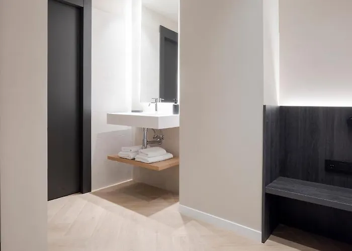 בית הארחה Blanq Ruzafa 4*