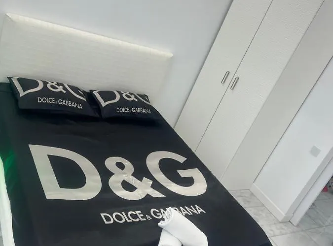 بيت للعطل Deluxe House *