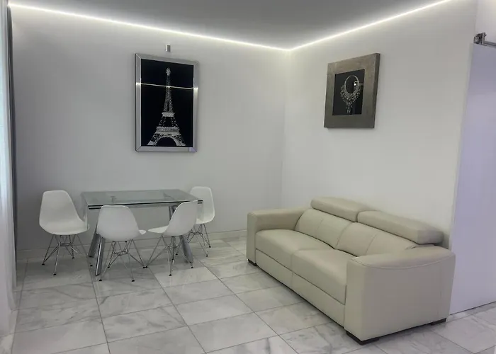 بيت للعطل Deluxe House *