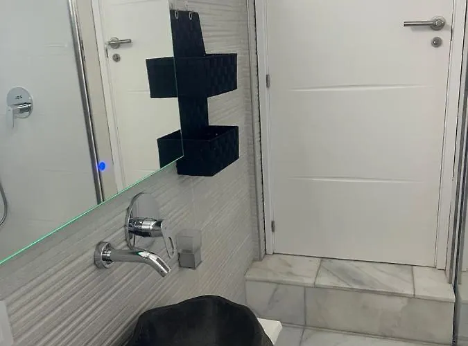 Deluxe House بيت للعطل *