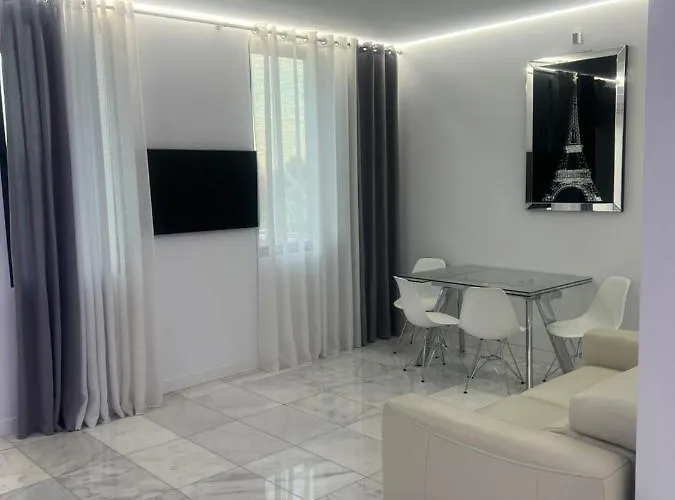 Deluxe House بيت للعطل