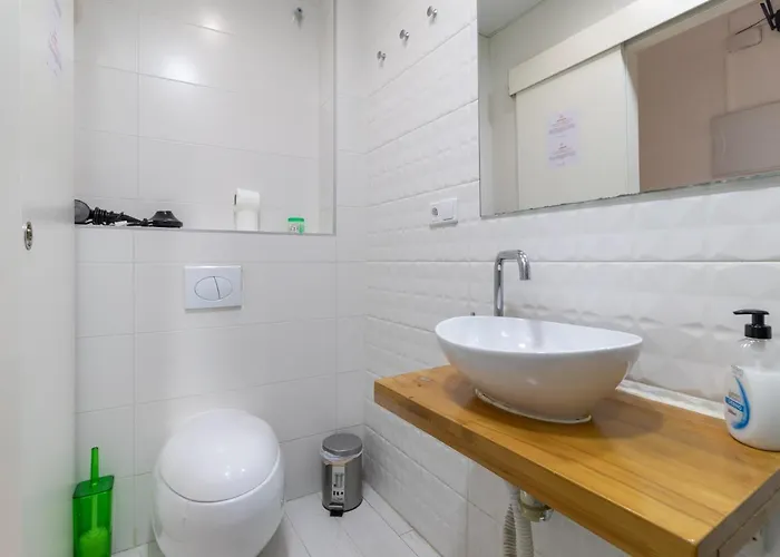 Апартаменты Baron Reina