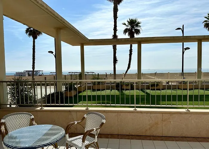 Διαμέρισμα Reinapart Patacona Beachfront Seaview *