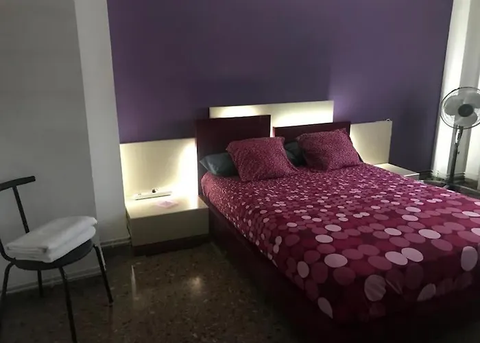 Comodo Y Espacioso Con Parking 아파트 *