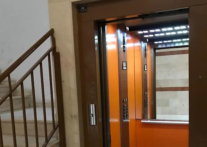 Comodo Y Espacioso Con Parking 발렌시아