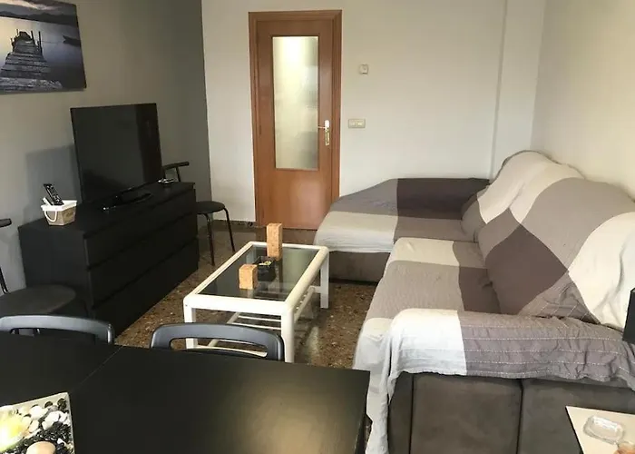 아파트 Comodo Y Espacioso Con Parking *