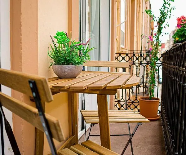 Apartamento Bright With Balcony Between & Center 6p *