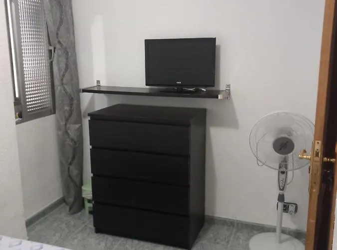 Homestay Grande En Piso Compartido Con 2 Adultos