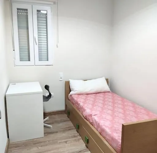 6p Junto Ciudad De Artes Y Ruzafa Valencia