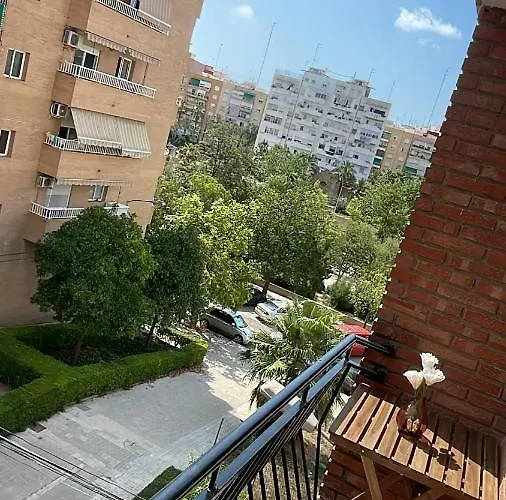 홈스테이 Habitacion Con Balcon En Piso Compartido 발렌시아