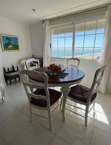 Apartamento Con Acceso Directo A La Playa Appartement