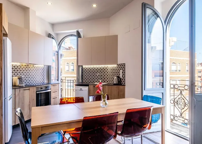 아파트 Brighthouse With Warm And Friendly Vibes *