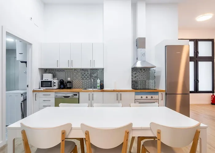 10 Pax, Ac, Wifi Gratis, Ciudad Artes Y Ciencias شقة فالنسيا