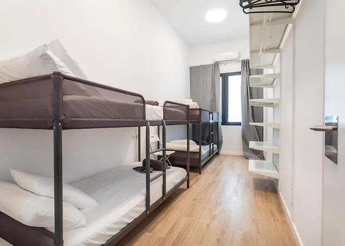 10 Pax, Ac, Wifi Gratis, Ciudad Artes Y Ciencias فالنسيا