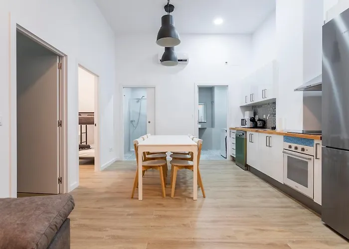 10 Pax, Ac, Wifi Gratis, Ciudad Artes Y Ciencias *