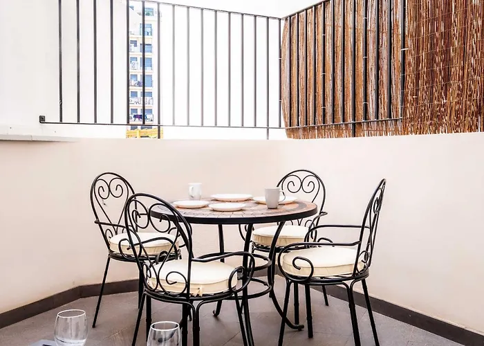 Beautiful With Private Terrace Διαμέρισμα