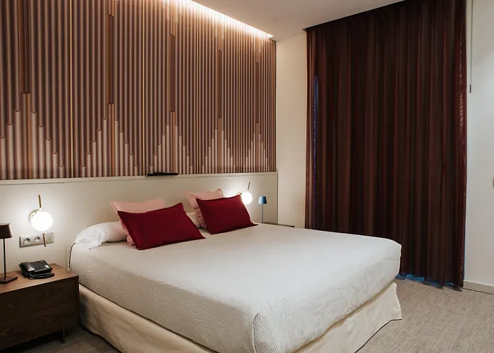 Hotel Neptuno Playa & Valenza