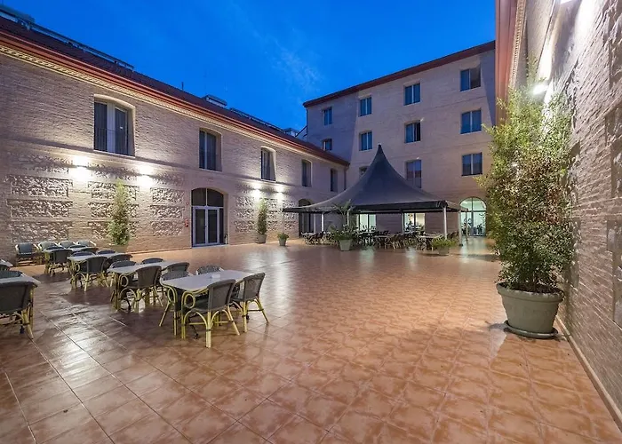 Ξενοδοχείο Dwo 4*