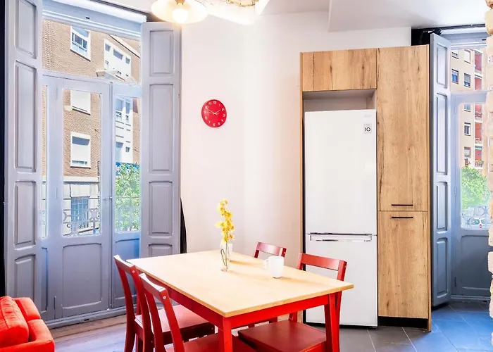 Apartment Quality With Homely Decor Valencia