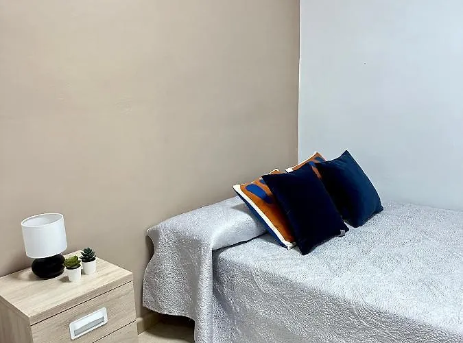 The Stop Проживание в семье *