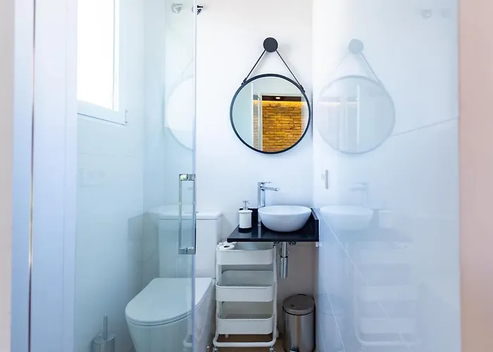 Δωμάτια σε οικογενειακή κατοικία Private *