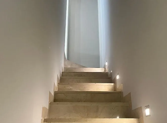 Bet - Market Appartamento Valenza