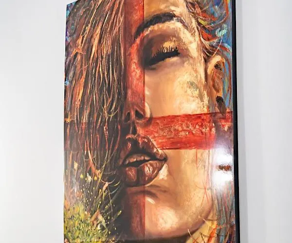 Exquisite With An Original Design * Βαλένθια