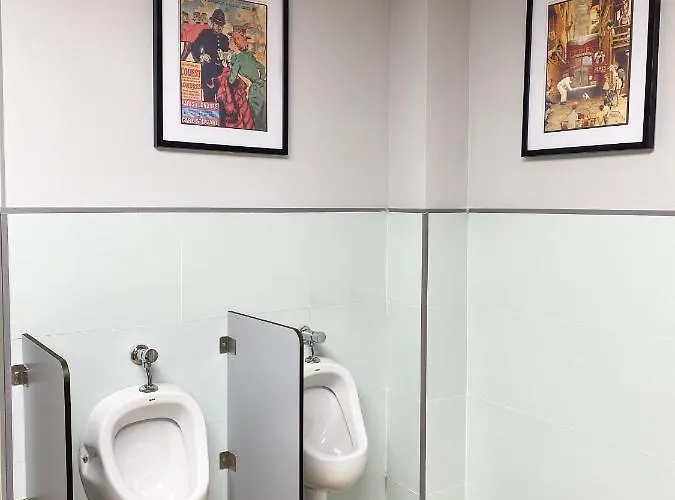 The Pod Blasco Hostel