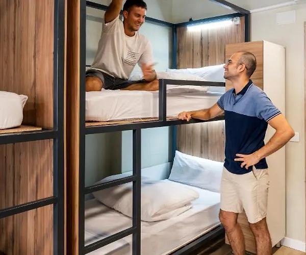 Som * فالنسيا