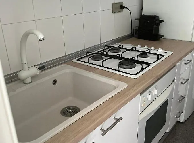 Con Vistas Al Mar A Pocos Metros De La Playa *