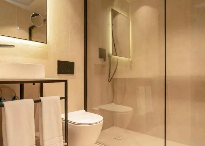 Ξενοδοχείο The Valentia Corretgeria 4*