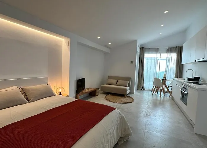 Art Homes Lavadero 3* Valence