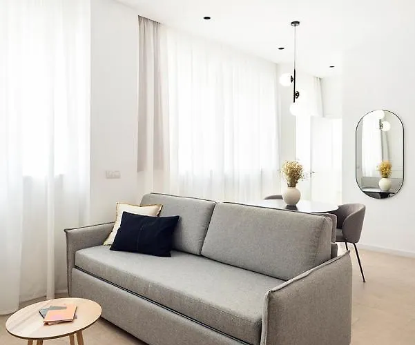 Aparthotel Blanq Marina Suites Valencia