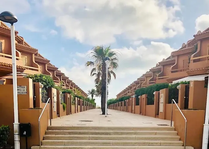 펜션 Adosado En La Playa De El Perellonet Con Piscina, Pista Tenis 발렌시아